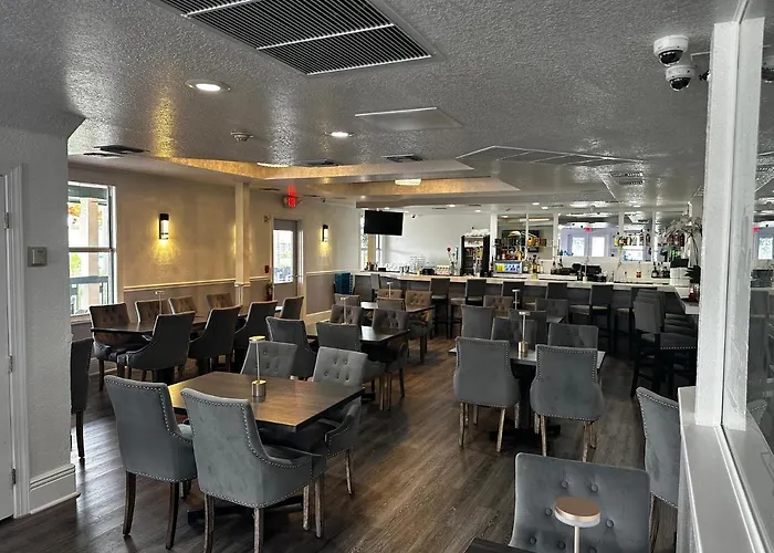 The Hotel Redland